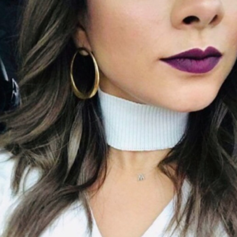 Stella & Dot | Modern Forward Facing Gold Georgia Hoops - Picture 3 of 10